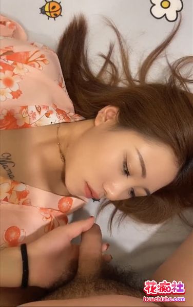 极品丝袜母狗【小语】性爱私拍流出预览图16