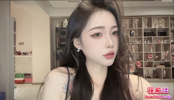 快手140W粉丝大主播【Y姐】揉奶骚舞福利预览图07