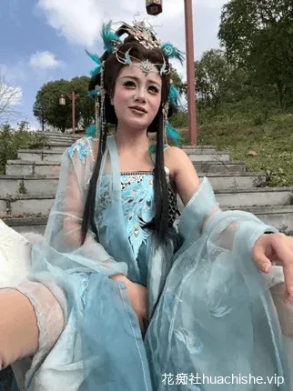 Asia-GoodLuck 户外极限大胆露出预览图32
