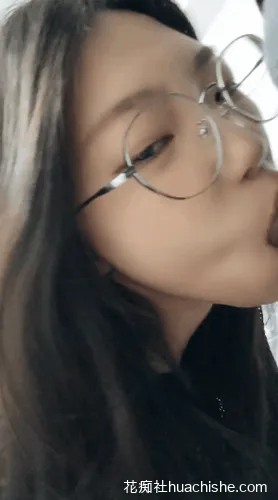 软软07女大/蝙蝠侠大战小母狗 调教眼镜学姐预览图04