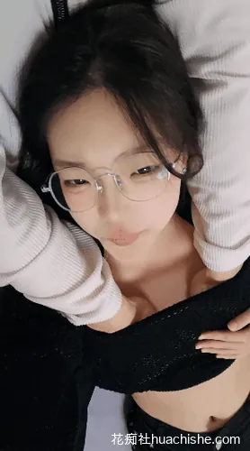 软软07女大/蝙蝠侠大战小母狗 调教眼镜学姐预览图05