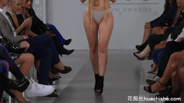 全裸时装秀Isis Fashion Awards预览图05