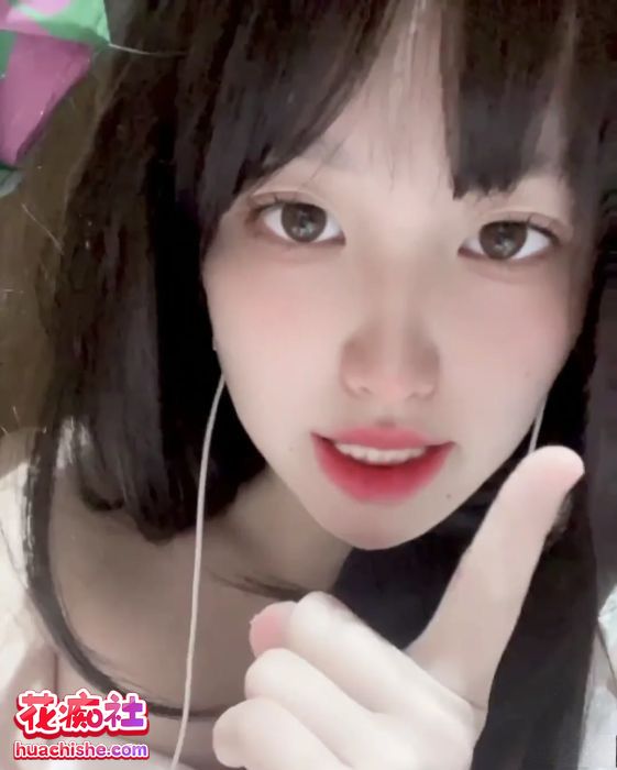 比心陪玩小雪 私人高价定制预览图02