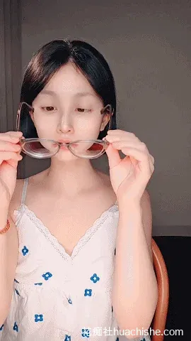 清纯眼镜妹 小肉肉/夏嫣 反差骚货自慰喷水合集 71v56G