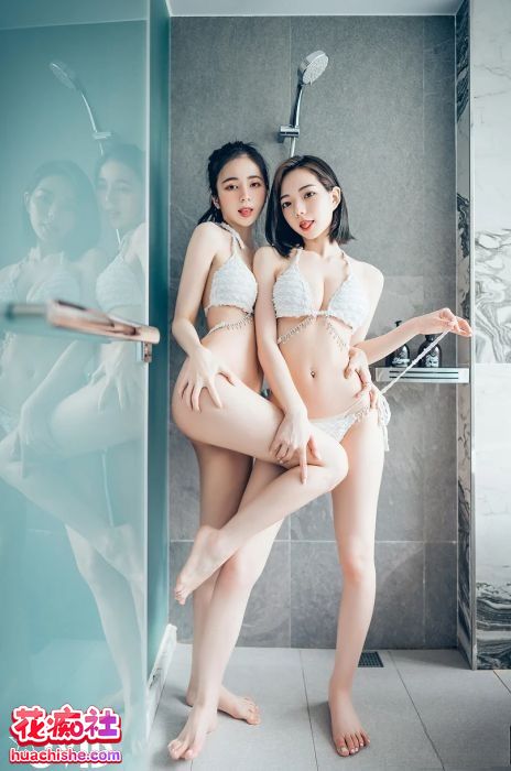 人气女模 JVID辰辰 22套原版写真预览图01