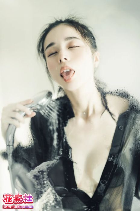 人气女模 JVID辰辰 22套原版写真预览图06