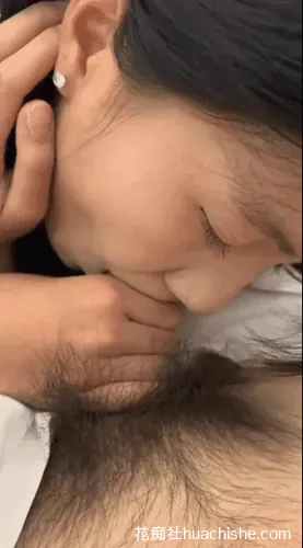 极品超嫩小美女【马丹妮】泄密预览图04