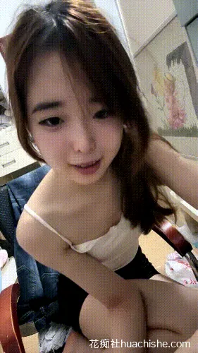是女大糯糯呀 清纯校花少女宿舍自慰预览图04