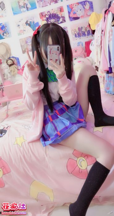 清纯美少女【七七小野樱】预览图04