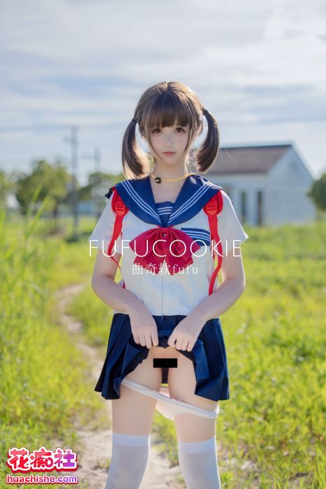 曲奇软fufu 可爱小萝莉12套写真预览图02