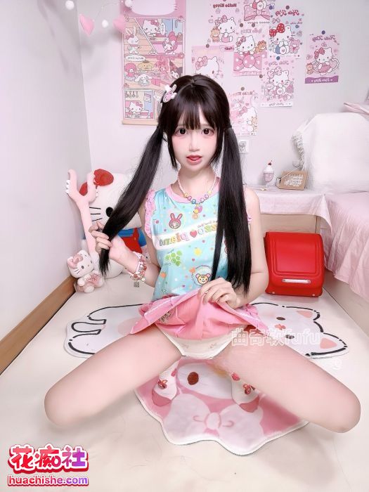 曲奇软fufu 可爱小萝莉12套写真预览图12